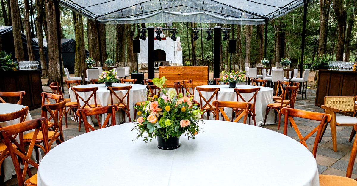 Unique Decorative Accents for Corporate Functions